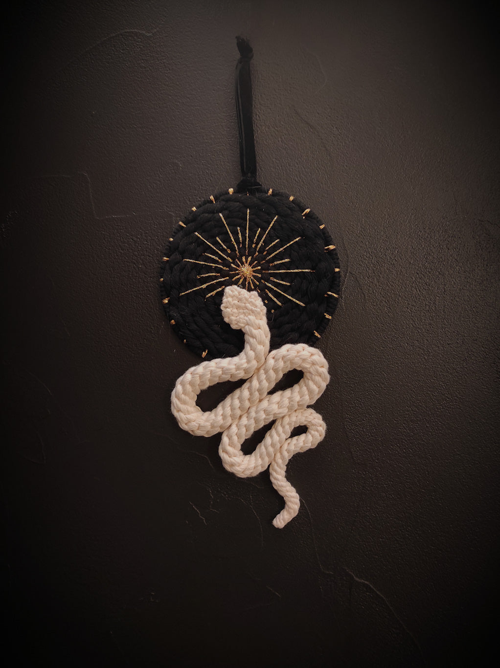 Bijou de mur Naga N°4