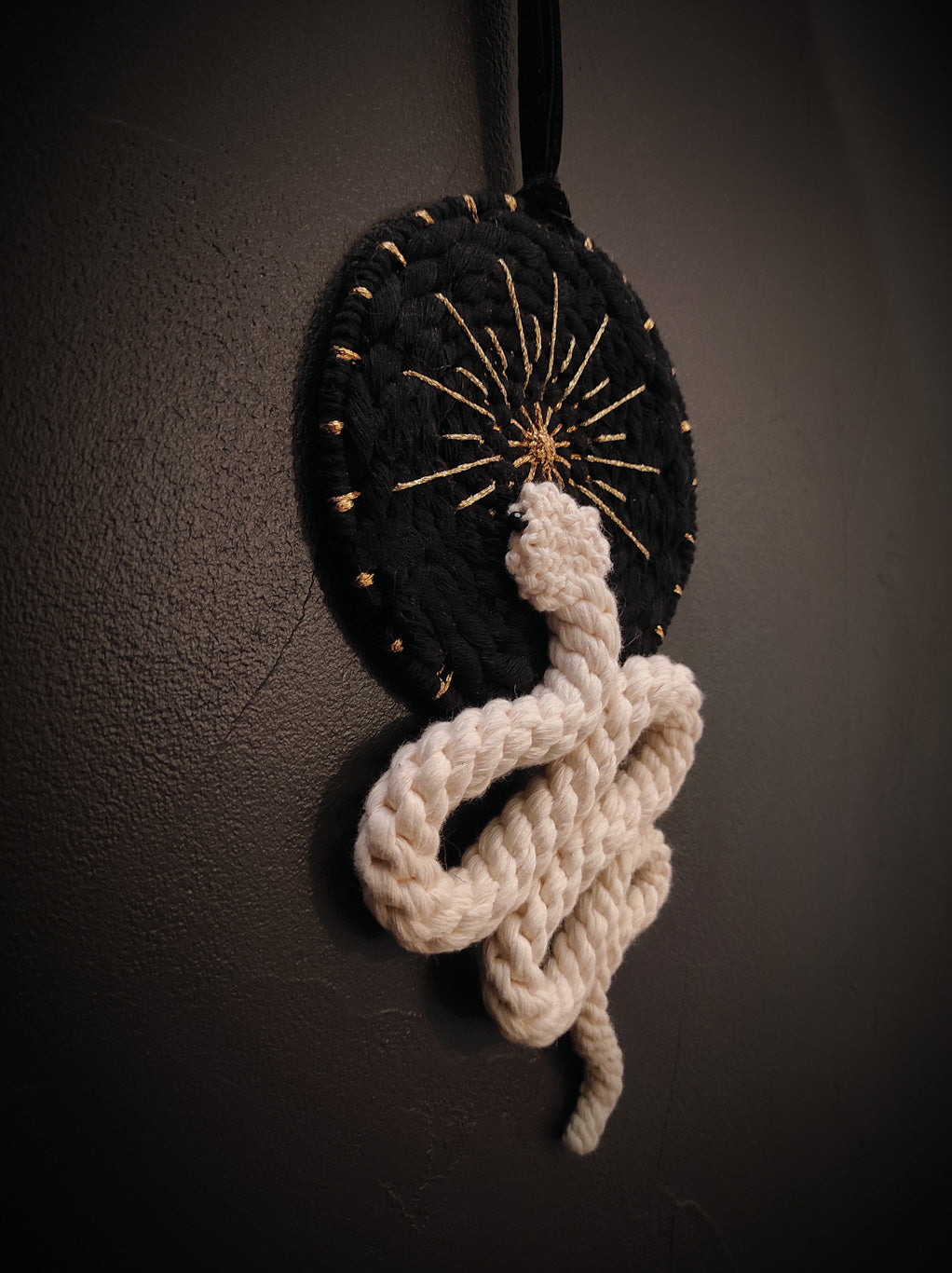 Bijou de mur Naga N°4