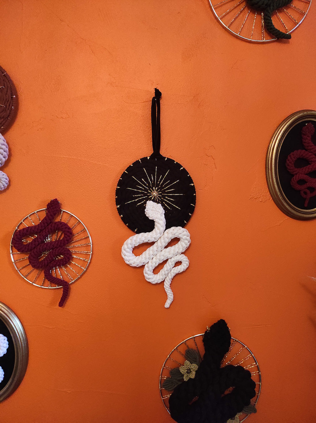 Bijou de mur Naga N°4