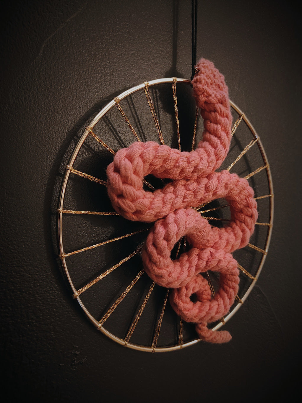 Bijou de mur Naga N°8